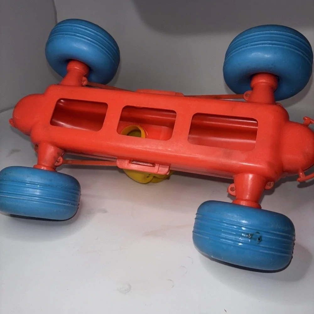 Vintage 1960s Plastic Pull Race Car Red Blue Yellow Driver Toy AS‎ IS